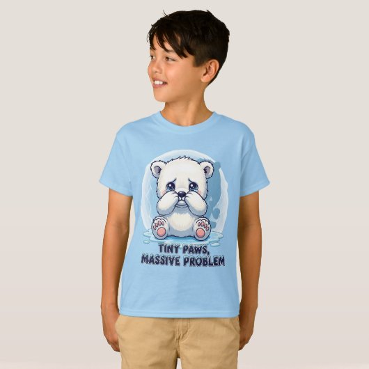 かわいい悲しいホッキョクグマの子熊 小さな手大きな問題 Tシャツ (正面フル)