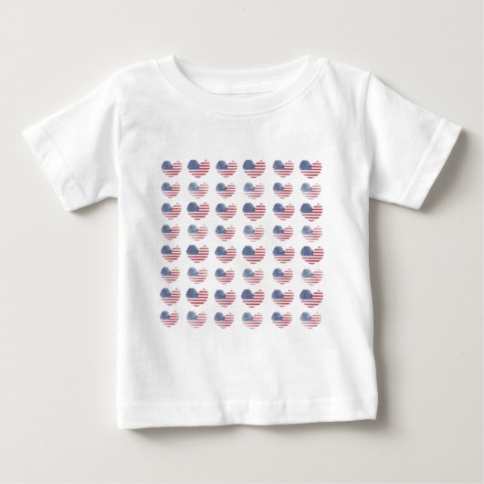 かわいい愛国心のあるアメリカ国旗 ベビーTシャツ (正面)