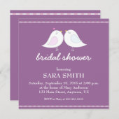 かわいい愛鳥との紫色のブライダルシャワー 招待状 (正面/裏面)