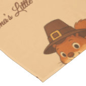 かわいい感謝祭リスのカボチャイラストレーション テーブルクロス (アングル)