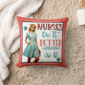 かわいい懐かしいナースピンナップナースの方が良い クッション (ブランケット)