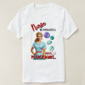 かわいい懐かしいナースピンナップナース中 Tシャツ (デザイン正面)