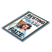 かわいい懐かしいナースピンナップ休憩ナース顔 ノートブック (左側)