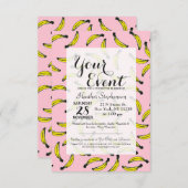 かわいい手の水色彩の鮮やか彩バナナとピンク 招待状 (正面/裏面)