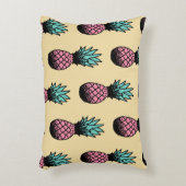 かわいい手描きパイナップルの継ぎ目のない柄 アクセントクッション (正面(垂直))