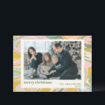 かわいい抽象芸術大理石スワールピンク金ゴールド写真 シーズンカード<br><div class="desc">パステルお洒落ピンク、ティール（緑がかった色）、金ゴールドのカラフル渦巻きを持つ大理石のパタパーソナライズされたーン、写真、あいさつ、名前。</div>