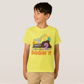 かわいい掘削機 私は2歳でそれを掘っています デザイン Tシャツ (正面フル)