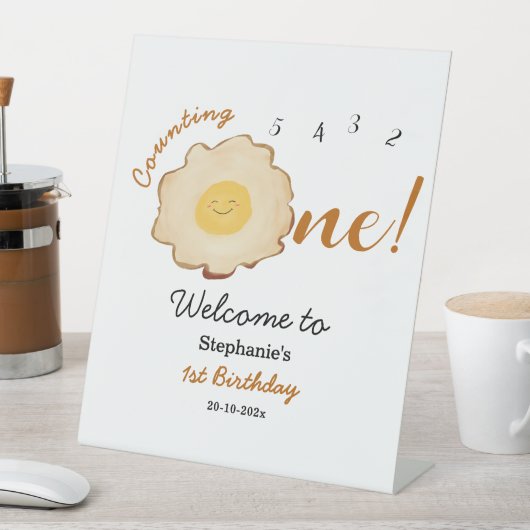 かわいい揚げ卵1歳の誕生日へようこそ 台座サイン (インサイチュ)