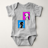 かわいい斑点の黒犬と白犬のスケッチの前版画 ベビーボディスーツ (正面)