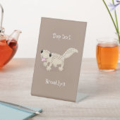 かわいい斑点タンgecko漫画イラストレーション 台座サイン (インサイチュ)