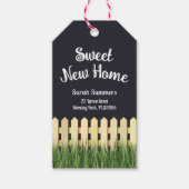 かわいい新しい家にフェンスと庭園 ギフトタグ (正面)