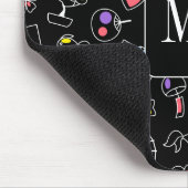 かわいい日本のズドゥードルオンブラックモノグラムイニシャル マウスパッド (コーナー)