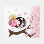 かわいい日本の芸者さんこけし人形 フリースブランケット (正面(横))