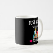 かわいい本の虫を読シャツするのが大好きな女の子 コーヒーマグカップ (正面右)