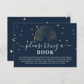 かわいい本を持って行く金ゴールドレインボー&スターベビーシャワー エンクロージャーカード (正面/裏面)
