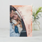 かわいい桃の金ゴールド大理石の写真結婚式の日付を保存 案内状 (スタンド正面)