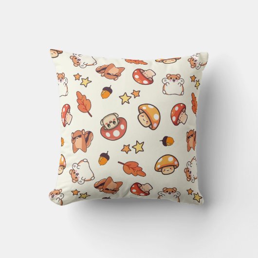 かわいい森林動物とマッシュルームのパターン クッション (正面)