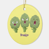 かわいい歌アーティチョーク野菜アニメ セラミックオーナメント (左)