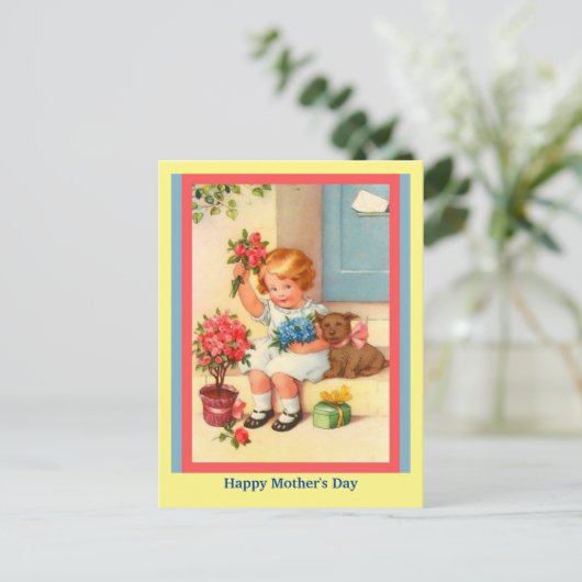 かわいい母の日の小さな女の子、花、犬 ポストカード (スタンド正面)