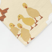 かわいい母アヒル&ベビーアクリングパターンモノグラム フリースブランケット (角)