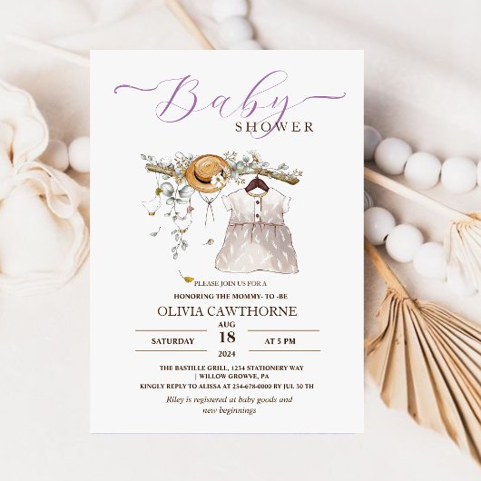 かわいい水の色のドレスのスクリプト赤ちゃんシャワーパーティー 招待状