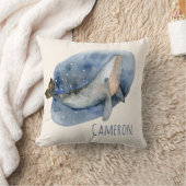 かわいい水の色鯨航海のの青パーソナライズされた色 クッション (ブランケット)