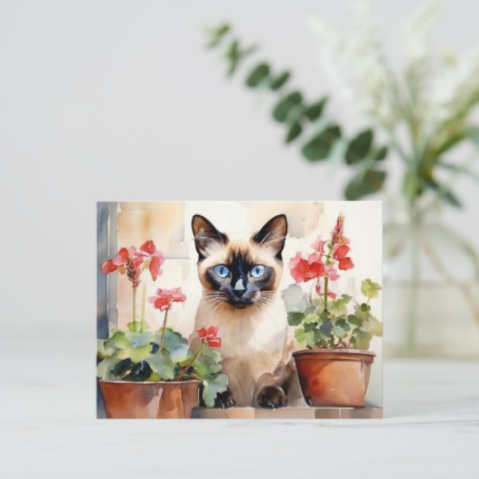 かわいい水彩シャム猫の赤いゼラニウムの花 ポストカード (スタンド正面)