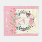 かわいい水彩バニーピンククリームフローラ フリースブランケット (正面(横))