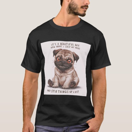 かわいい水彩パグの掘る姿 Tシャツ (正面)