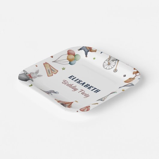 かわいい水彩動物パレード子供の誕生日パーティー ペーパープレート (傾斜あり)