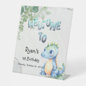 かわいい水彩恐竜誕生日ウェルカムサイン 台座サイン (正面)