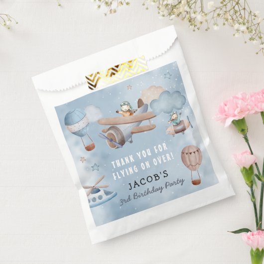 かわいい水彩飛行機ボーイバースデーパーティー フェイバーバッグ (封をした状態)