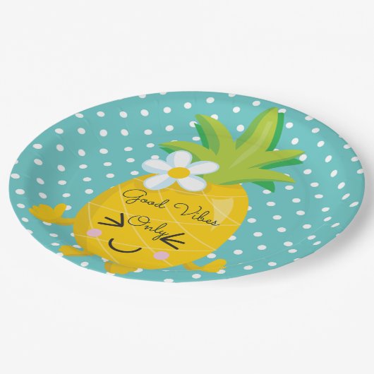 かわいい水玉模様とパイナップル ペーパープレート (アングル)
