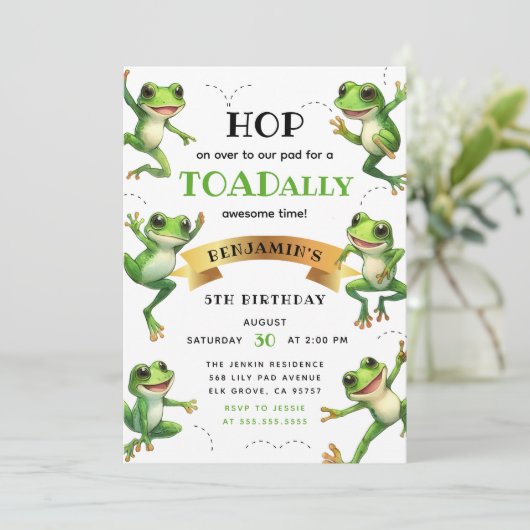 かわいい水色のカエルはどんな年齢の誕生日にも飛び乗る 招待状 (スタンド正面)