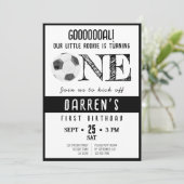 かわいい水色のルーキーサッカーブラック1歳の誕生日 招待状 (スタンド正面)