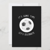 かわいい水色のルーキーサッカーブラック1歳の誕生日 招待状 (裏面)