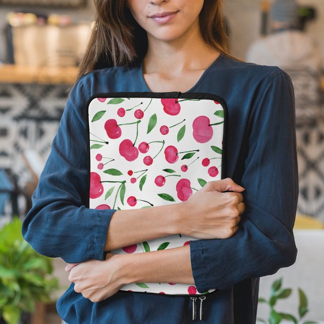 かわいい水色の赤いさくらんぼ ラップトップスリーブ (クリエイターアップロード済み)