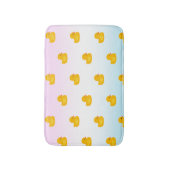 かわいい水色イエローアヒルのパターン青グラデーション バスマット (正面縦)