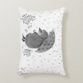 かわいい水色ハリネズミの雨の日お洒落 アクセントクッション (正面(垂直))