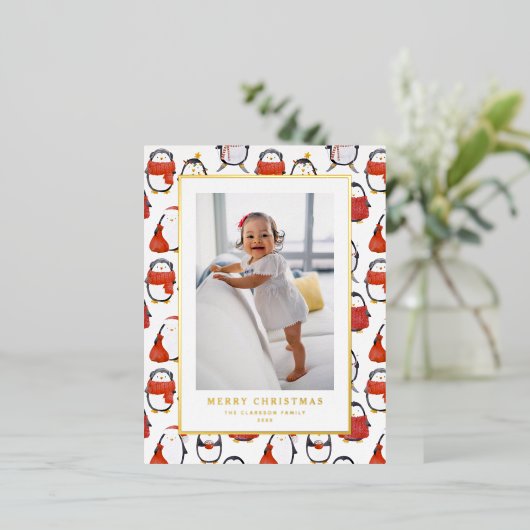 かわいい水色ペンギン柄クリスマスフォト 箔シーズンポストカード (立ち正面)