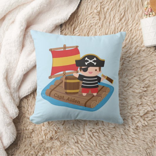 かわいい海賊の男の子が冒険の子どもたちの部屋を帆走 クッション (ブランケット)