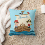 かわいい海賊少年と大型船の名前をカスタムする クッション (ブランケット)
