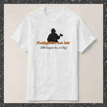 かわいい消防士たちは熱いTシャツ