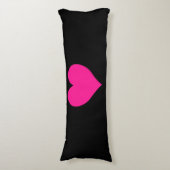 かわいい深いピンクハート ボディピロー (正面縦)