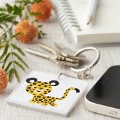 かわいい漫画にこにこしているヒョウのアクリルキーチェーン キーホルダー (正面右)