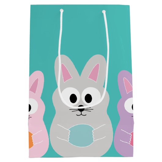 かわいい漫画のイースターバニーと名前をカスタムする ミディアムペーパーバッグ (裏面)