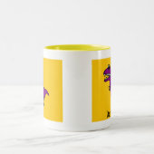 かわいい漫画のディーノtasticの怒っている紫色の恐竜 ツートーンマグカップ (中央)