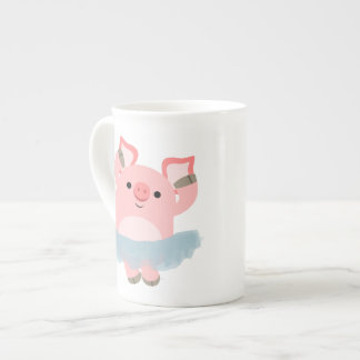 かわいい漫画のバレリーナのブタの骨灰磁器のマグ ボーンチャイナマグカップ