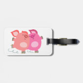 かわいい漫画のローラー – スケートで滑る豚の荷物タグ ラゲッジタグ (裏面横)