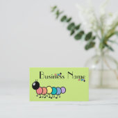 かわいい漫画の幼虫(草色の背景) 名刺 (スタンド正面)